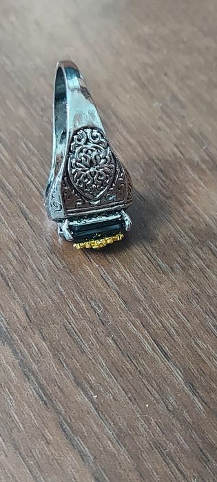 Продаю мужской перстень