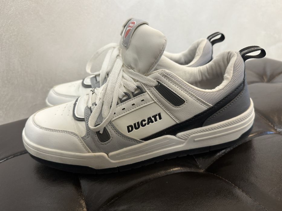 Маратонки и кецове - Nike, New Balance, Puma, Ducatti