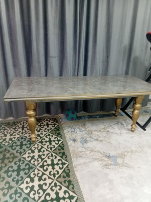 Продам стол состояние хороший