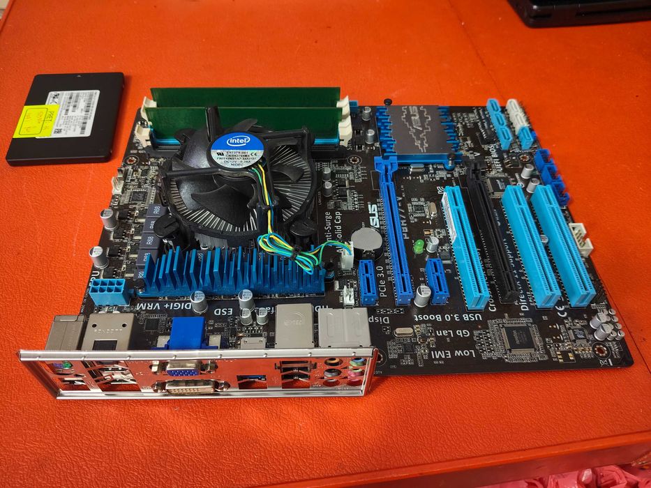 Kit MB Asus I7 3770 4Gb DDR3