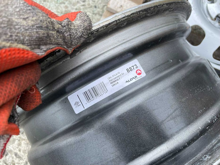 16 джанти 5х114,3 Dacia Duster 6J et50 Дачия Дъстер