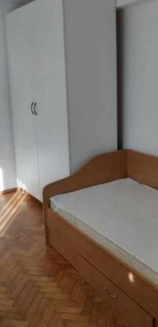 Дава се под наем Двустаен апартамент в Пловдив, Младежки Хълм - 60 кв.м за 285.6 € - Снимка #1