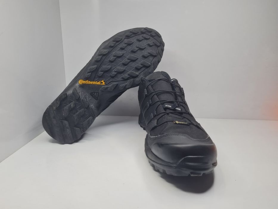 Маратонки Adidas Terrex Swift

Носени 2 пъти. Като нови.

Размер 45 1/