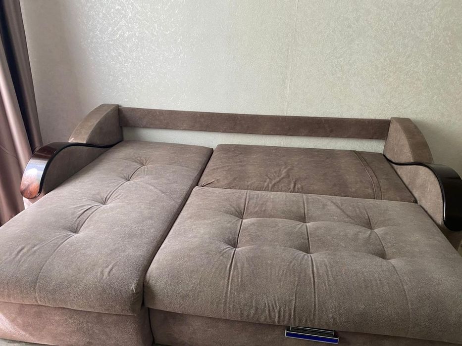 Продам диван в хорошем состоянии
