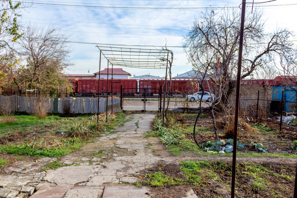 Срочно продаётся участок 6 соток.Идеальный вариант под застройку!