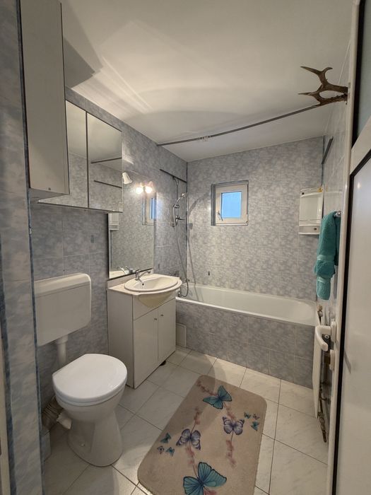 Apartament 2 camere, Zona Tolstoi, decomandat, 2 balcoane