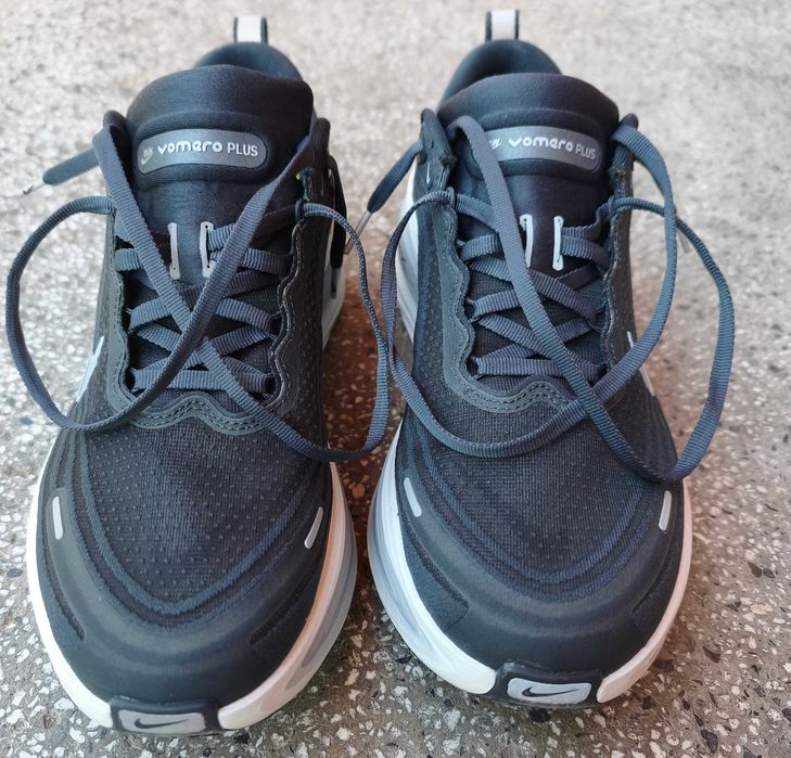 Nike Vomero Plus  номер 44 Маратонки за бягане, спорт, ежедневие