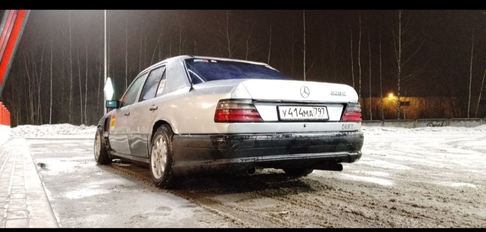 Бампер на мерседес 124 валд