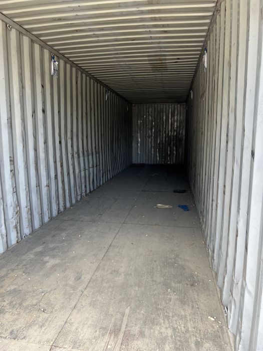 Контейнер сотилади