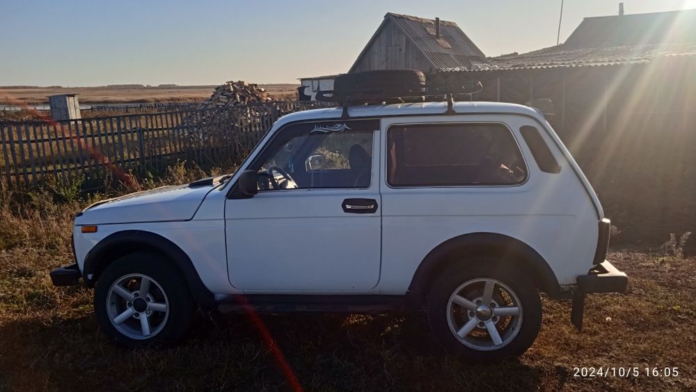 Продам ваз 21214