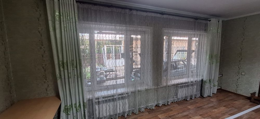 Шторы в зал срочно