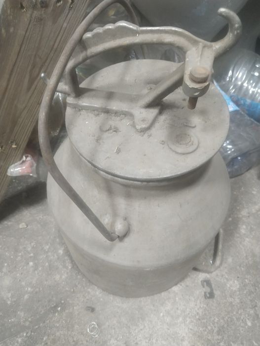 Бутыль на 20 и 10 литров