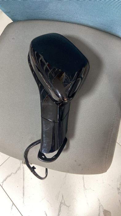 Hongqi eqm5 боковое зеркало