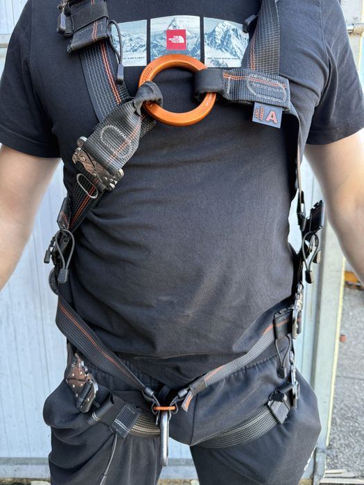 Ham alpinist Am 6 bucati pret pe bucata 300lei