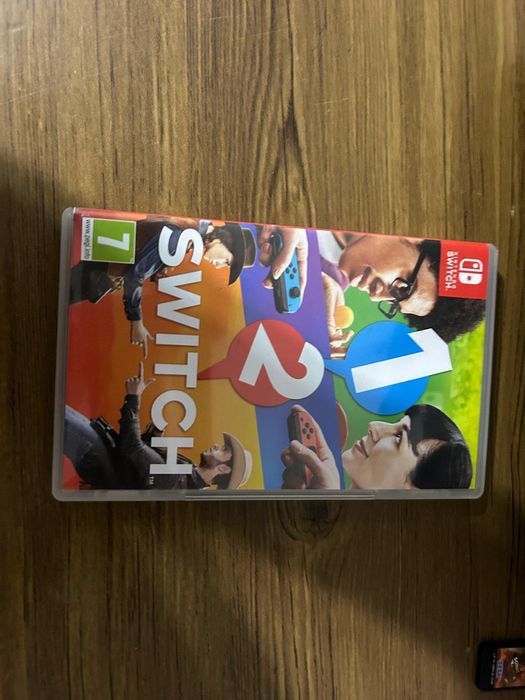 Nintendo Switch + Accesorii (Vând Doar în Constanța)