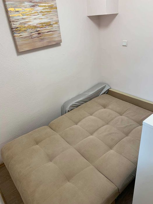 Дава се под наем Двустаен апартамент в Бургас, Център - 55 кв.м за 229.5 € - Снимка #2