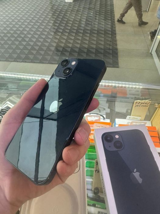 Айфон 13 с коробкой