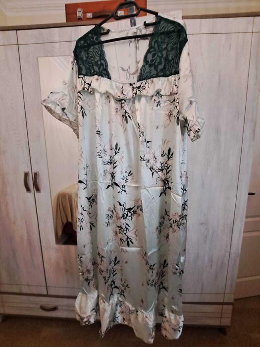 Camasa de noapte lunga cu imprimeu floral