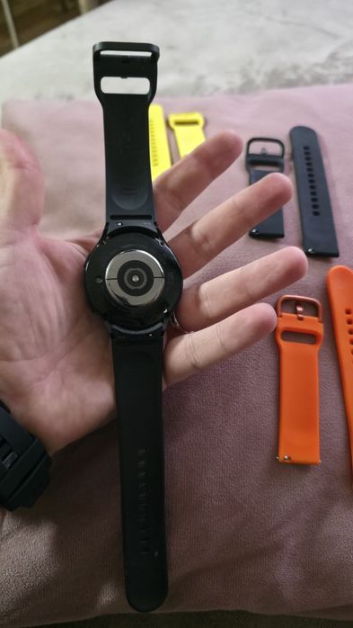 Vând smart watch Samsung Galaxy Watch 5