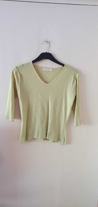 Жилетка, блузка, кофточка.