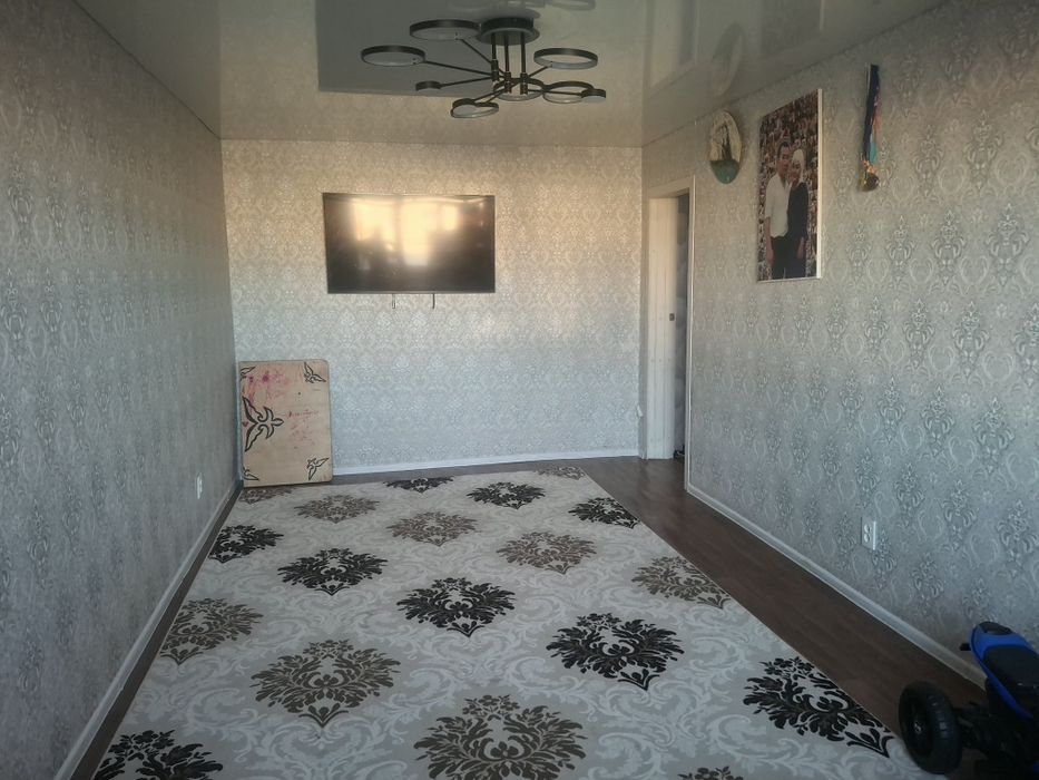 Продам 2 комнатную квартиру срочно