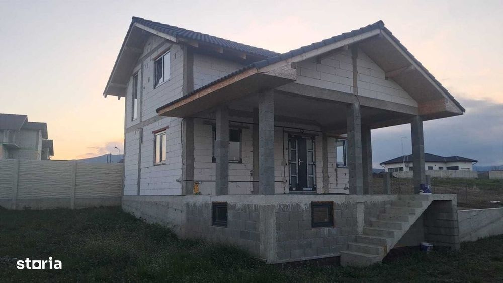 Casa de vanzare, 3 camere, curte,  Orizont, Alba Iulia