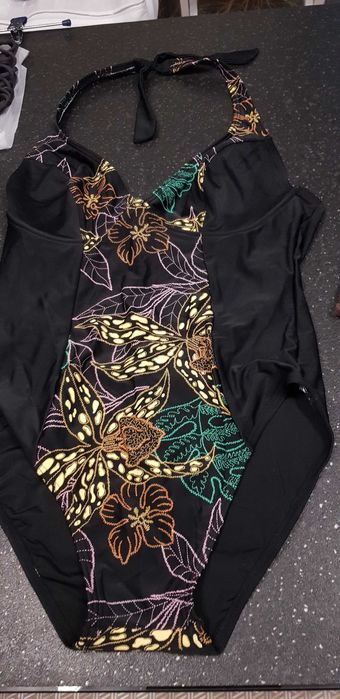 Продавам  летен халат- рокля с презрамки