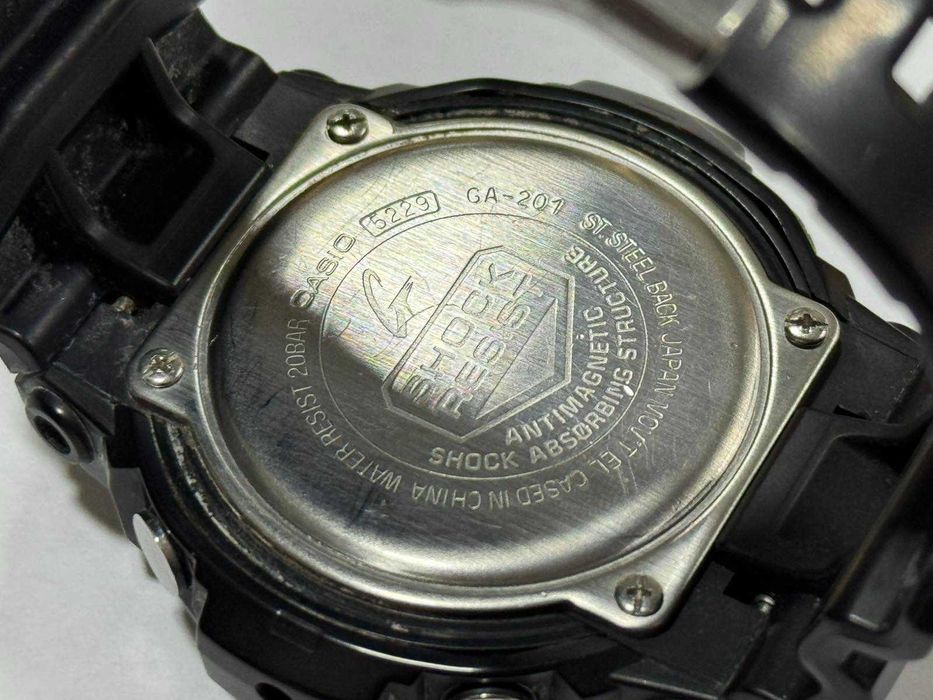 Часовник Casio G-Shock GA201
