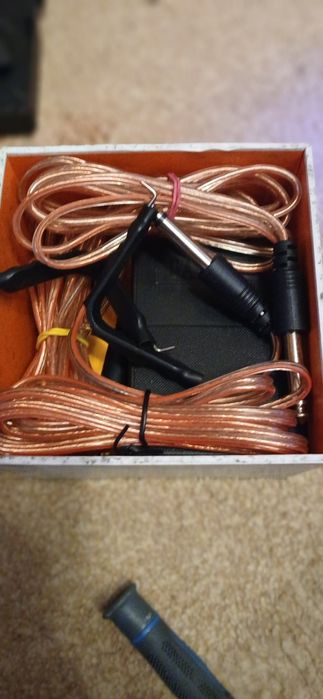 Vand accesori pentru Tatuat