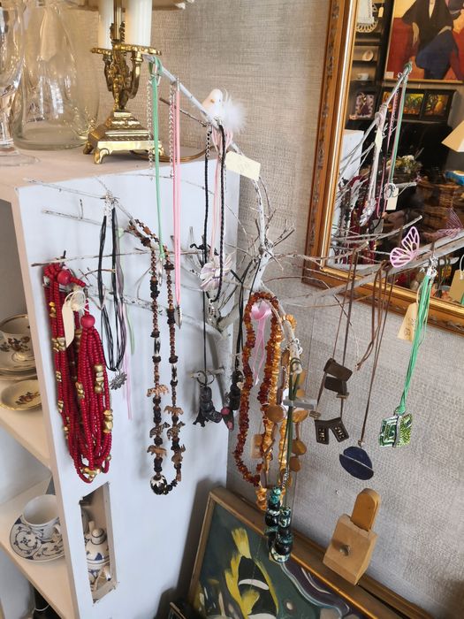 бижутерки кадифе, порцелан, сребро