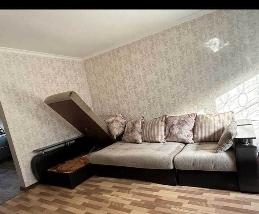 Диван , раскладеой б/у