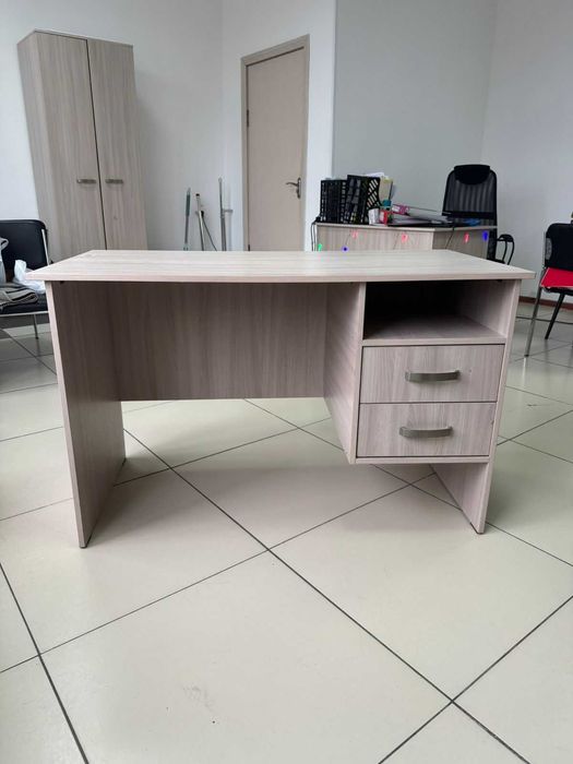 Продам офисную мебель