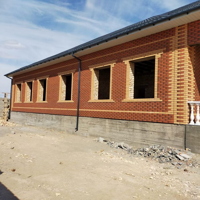 Кирпич одинарный декоративный двухцветный "Коррида" с поверхностью Вин