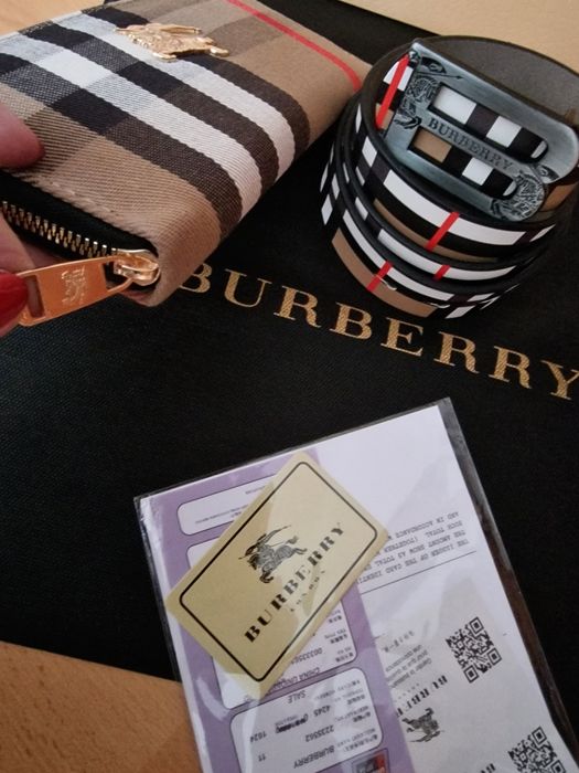 Curea+portofel Burbbery, logo metalic, saculet, etichetă