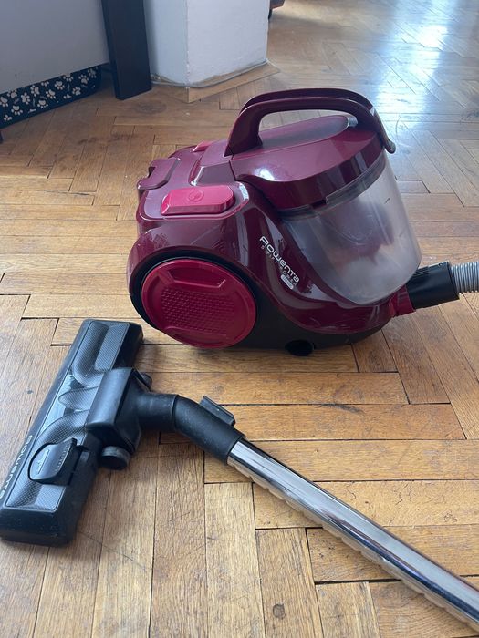 Прахосмукачка ROWENTA Swift Power Cyclonic RO2910EA