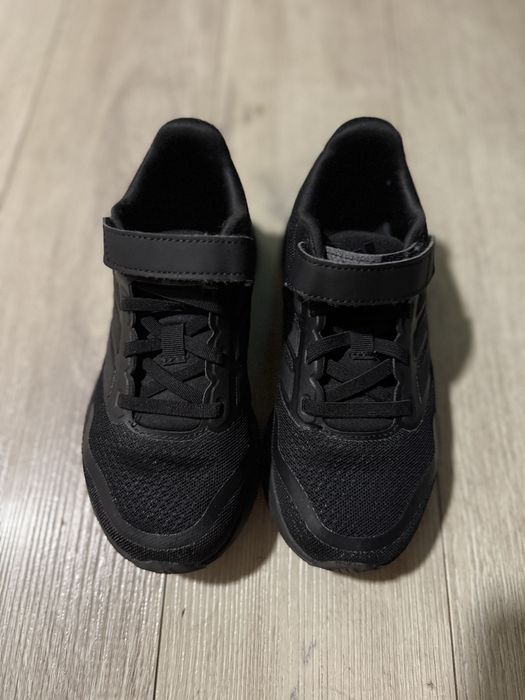 Adidasi adidas impecabili