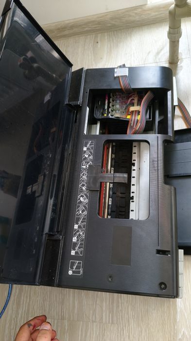 Принтер Epson цветной