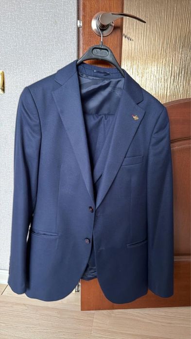 Костюмы и галстуки