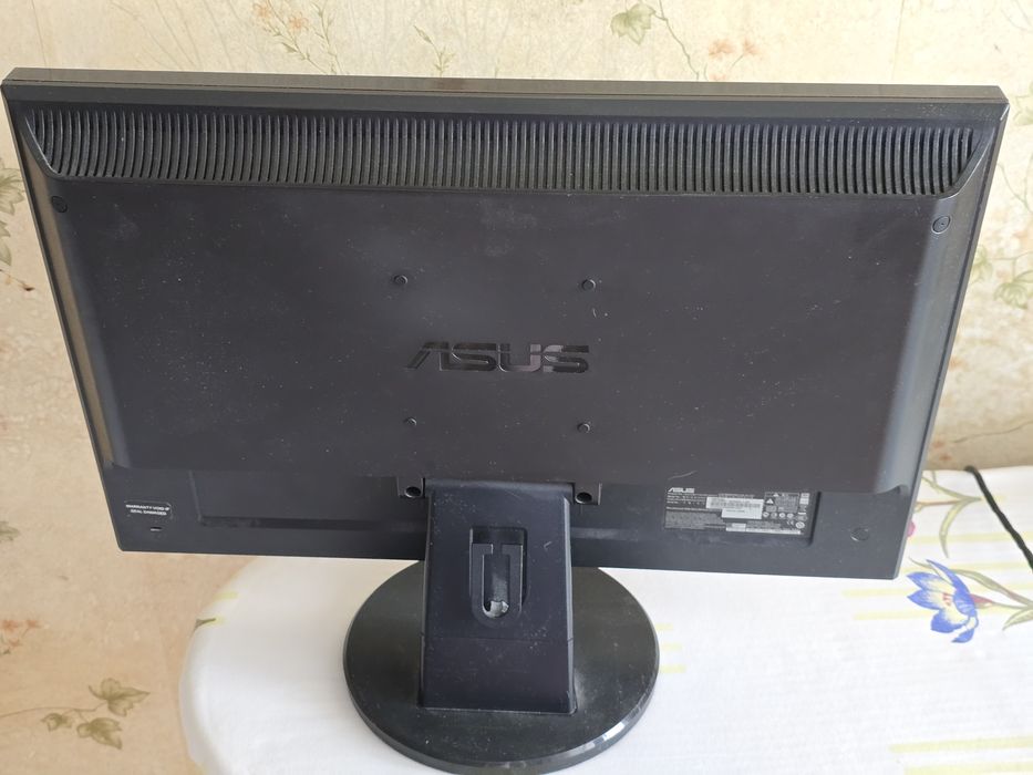 Монитор ASUS VW220U