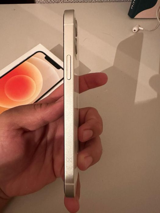 Айфон 12 ақ түсті