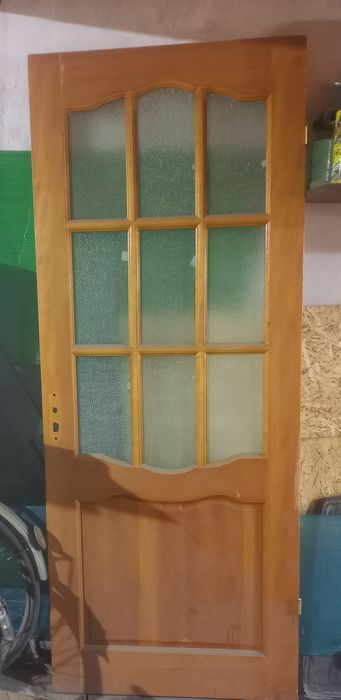 Продам межкомнатную дверь