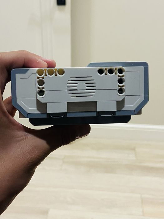 LEGO Mindstorms EV3 блок (микрокомпьютер)