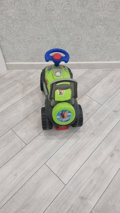 Каталка- машина-толокар- драндулет.