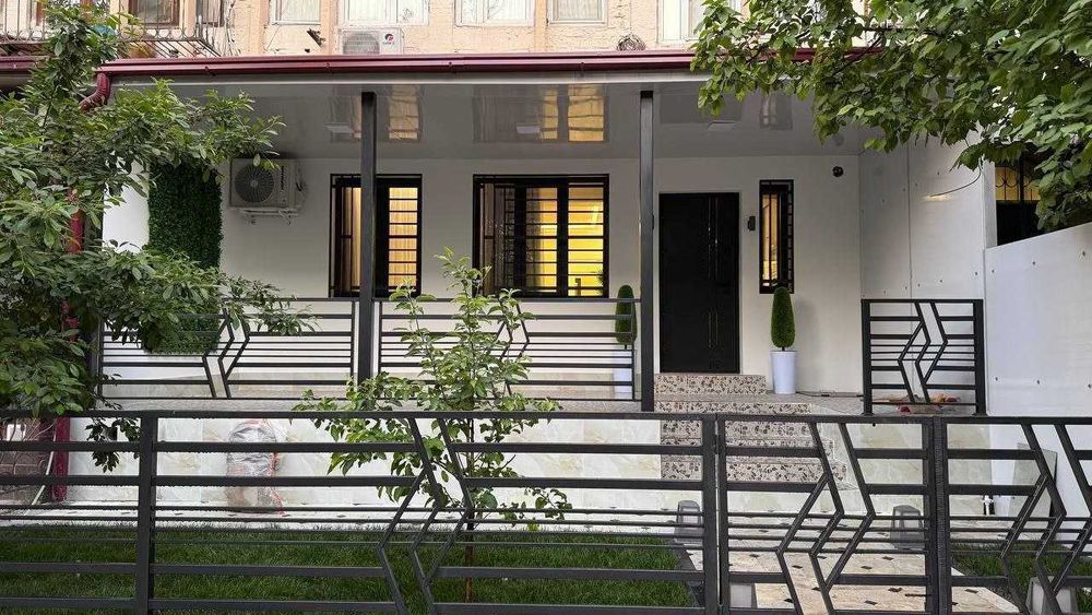 Продается Квартира Под Офис - 3/1/9/75м2+15м2  2 линия Дружба Народов