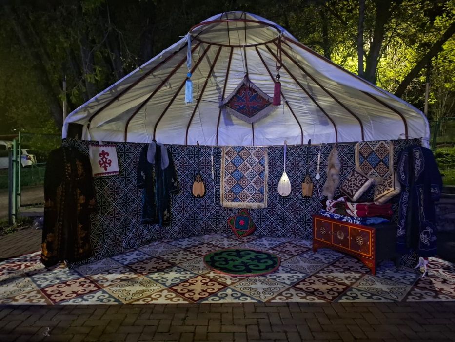 Поль Юрта и Алтыбакан