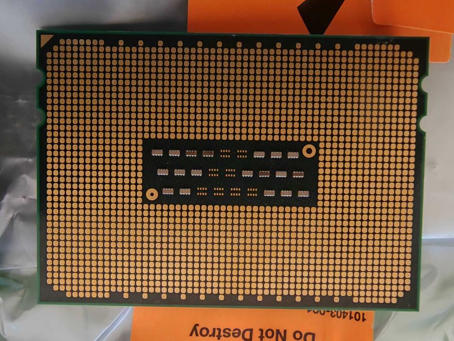 Set 2x AMD Opteron 6136 8 Core Server CPU Socket G34