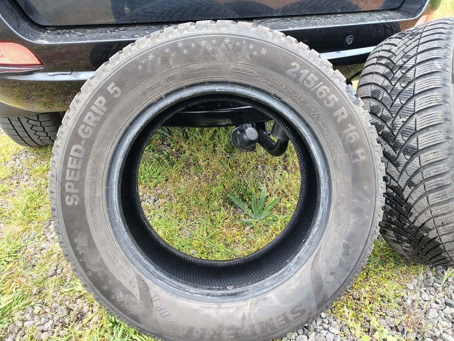 Зимни гуми  215/65  R16