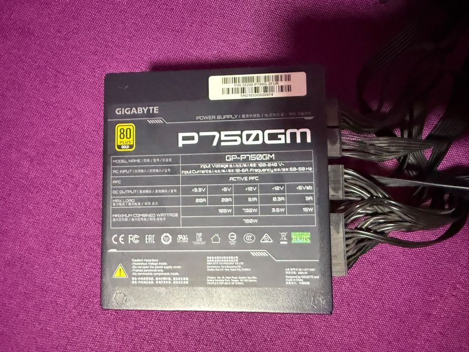 Sursa GIGABYTE P750GM 80+ gold , 750w