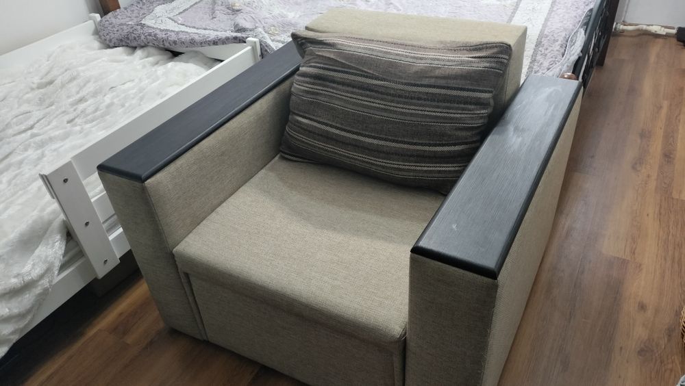 Кресло - кровать в отличном состоянии!