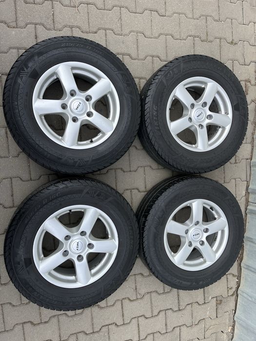 Jante aliaj 5x139.7mm, anvelope 215/75 R16, Kia Sorento 1
